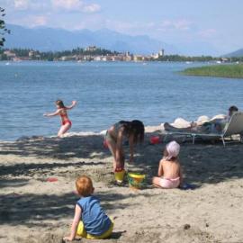 Bungalow 2 2, hotel in Sirmione