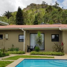 Veki's Town Lodge Apartments, hotel i Mbabane
