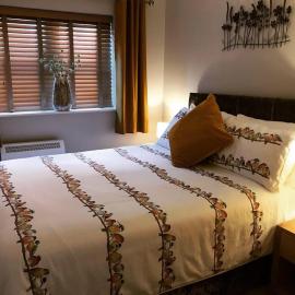 Clarabel's Guest House- The Nook