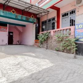 Losmen Panorama, ξενοδοχείο σε Bantul