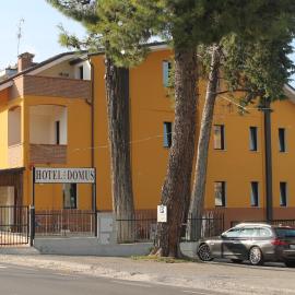 Hotel Domus, hotel en Altino
