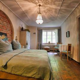 Pension Chapeau, hotel in Landsberg am Lech