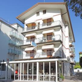 Lido di Jesolo में, होटल Hotel Saturno