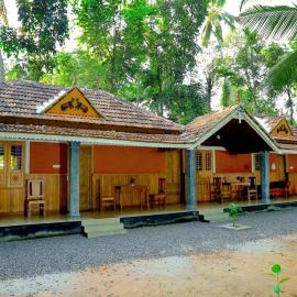 Mundro Green Land Heritage Villa by VOYE HOMES