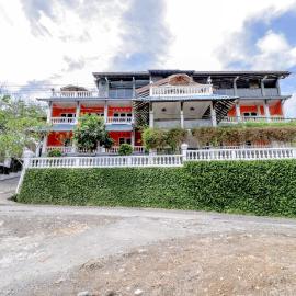 Adinda Beach Hotel and Villa, hotel v destinaci Bantul
