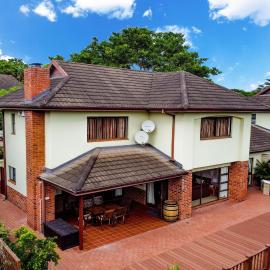 Turnberry House T16 - Selborne Golf Estate, hotel in Pennington