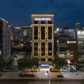 Beomil Brown Dot Hotel