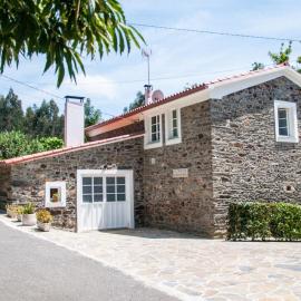 Holiday Home El Olivo by Interhome, hotel di Puentedeume