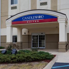 Viesnīca Candlewood Suites Pearl by IHG pilsētā Pērla