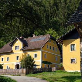 Brunner - Ferienwohnung im Hühnerhotel, hotel di Kolbnitz