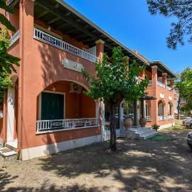 Andreas House, hotel a Dassia