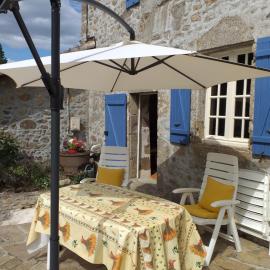 Gîte Moulin de Ludièras، فندق في Busserolles