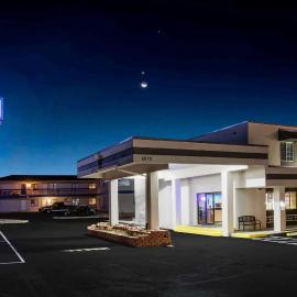Travelodge by Wyndham Colorado Springs Airport - Peterson SFB, hotel em Colorado Springs