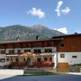 Haus Brandhofer, hotel di Häselgehr