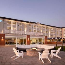 Wyndham Newport Hotel、ミドルタウンのホテル