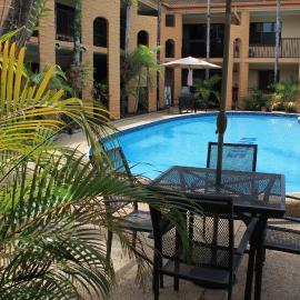 Oasis Inn Apartments