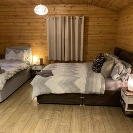 Southernwood - Garden Lodge 8, hotel in Didcot