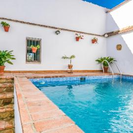 Stunning Home In Hornachuelos, Hotel in Hornachuelos