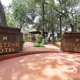 Westend Hotel, hotel Matheranban