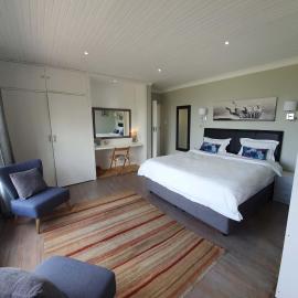 Lind End Guest Farm, хотел в Ханертсбург