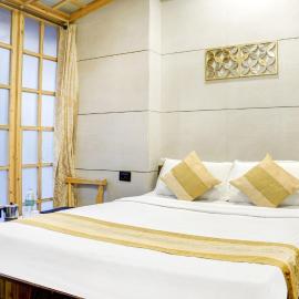 Hotel Rooms Dadar near Station, hotell i Mumbai