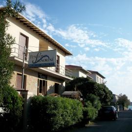 Hotel Signorini, отель в Кастильончелло