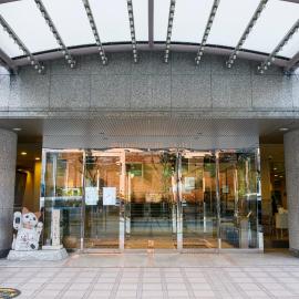 Sunny Stone Hotel, hotel in Osaka
