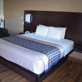 Hill Country Inn、マーブル・フォールズのホテル