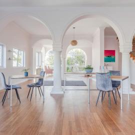 The Views Guesthouse, hotel in Somerset West