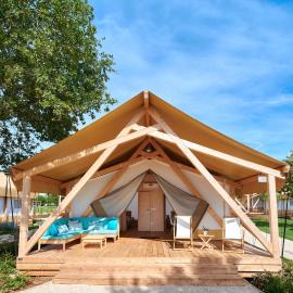 Camping Park Umag Glamping, hotelli kohteessa Umag