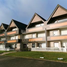 Haus-Deichläufer, hotelli kohteessa Westerdeichstrich