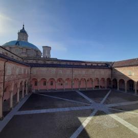 Casa REGINA MONTIS REGALIS, hotel v mestu Vicoforte