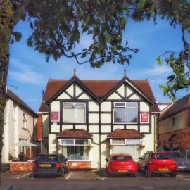 The Tudor Lodge, hotel in Skegness
