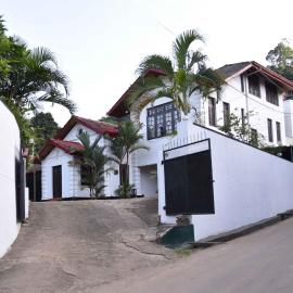 Antique Tourists Lodge, hotel em Kandy
