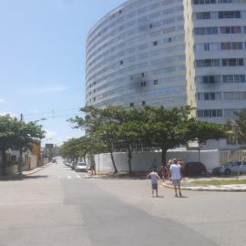 Apartamento frente a praia, hotel in Peruíbe