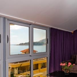 Blue sea apartments by ArniCare