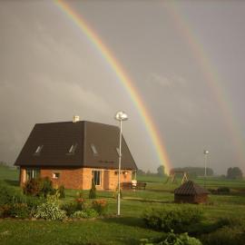 Kivimaa Puhkemaja, hotel din Tiidu