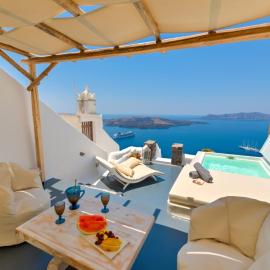 Fira White Residence