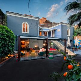 The Yard Hostel, hotel Cataniában