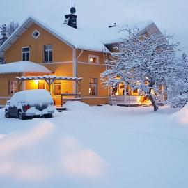 B&B Camp Ängra, hotelli kohteessa Kårböle