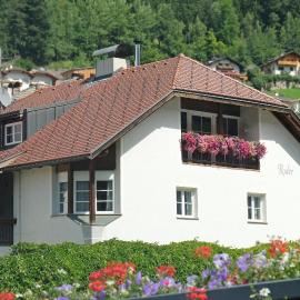 Casa Roder by Garni Snaltnerhof, hotelli kohteessa Ortisei