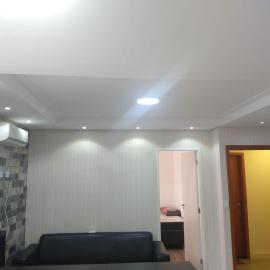 Excelente apartamento na Praia Grande, todo mobiliado, móveis todos novos , não tem como não gostar, hotel in Praia Grande
