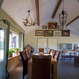 Het Jachthuus - Vakantiewoning Oscar Hoeve, Hotel in Ede