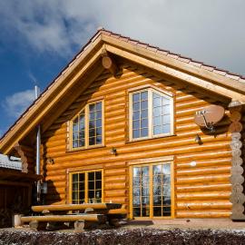 Luxus-Ferienhaus Blockhaus Chalet Nr 1 Toplage am Feldberg mit Sauna, Outdoor-Hottub, Kamin auf 1300m üM, hotel en Feldberg
