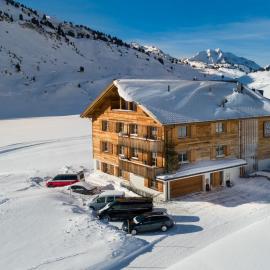 Alphus Appartements, hotel en Warth am Arlberg