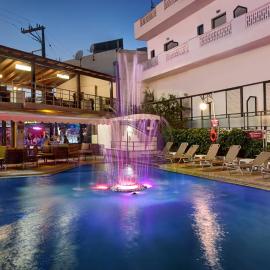 Casa Ilios, hotel Máliában