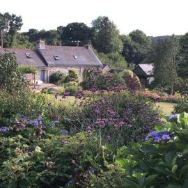 Kerlogan, hotel a Saint-Thois