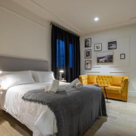 Barbarossa Suites Plaza de España، فندق في ماردة