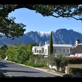Sorbonne 1 - No loadshedding, hotel in Franschhoek