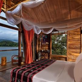 Lak Tented Camp, hotel em Lien Son